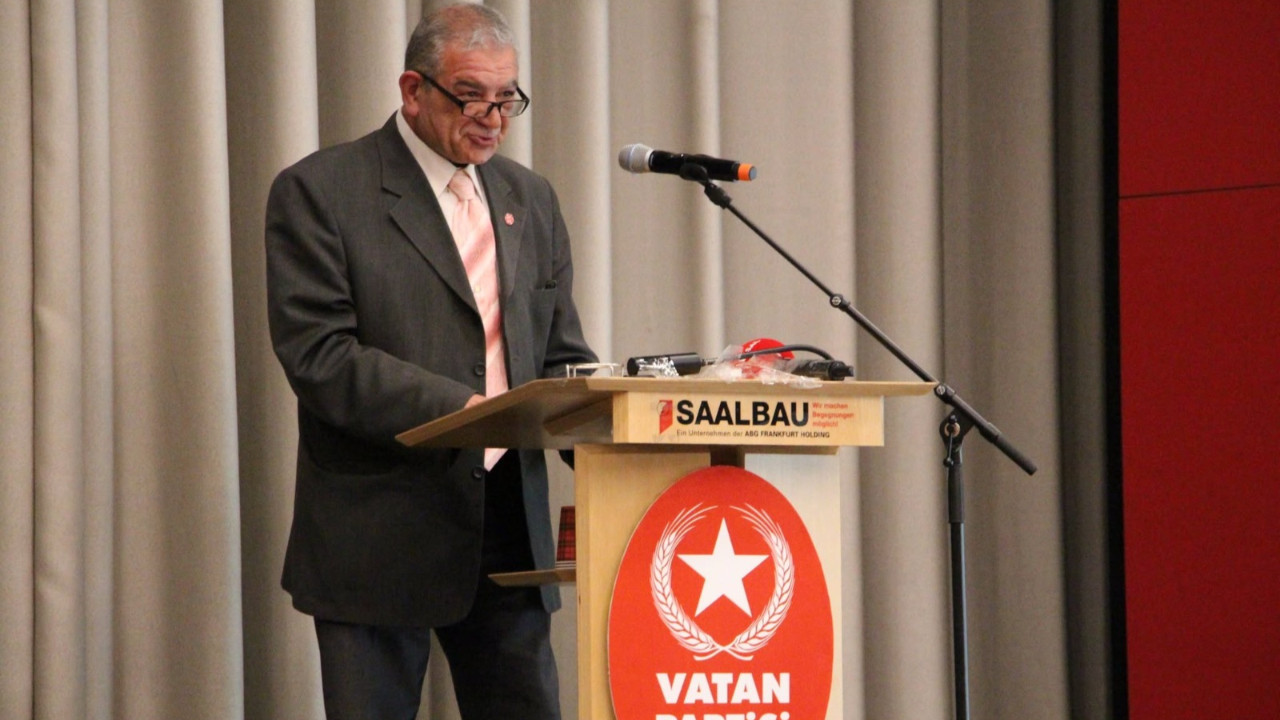 Vatan Partisi Frankfurt’tan tepki! Türkçeye saldırıya geçit 