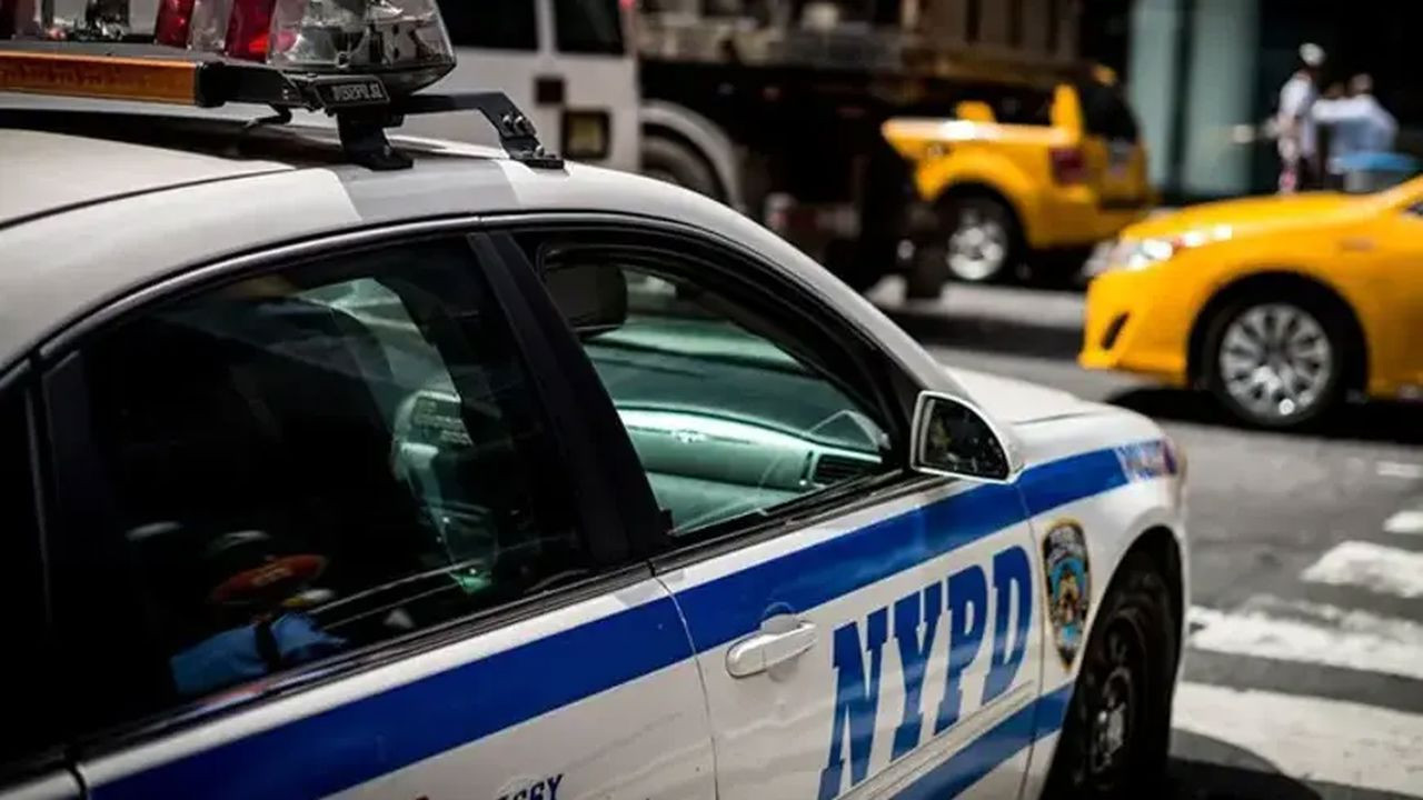 ABD'de panik: New York Times Meydanı'nda silah sesleri duyuldu