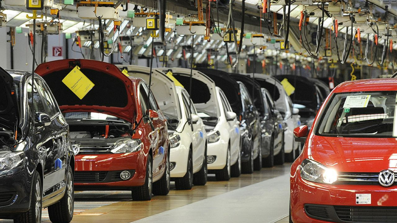 Alman otomotivinde Çin şoku: 100 bin kişi işten çıkarılıyor