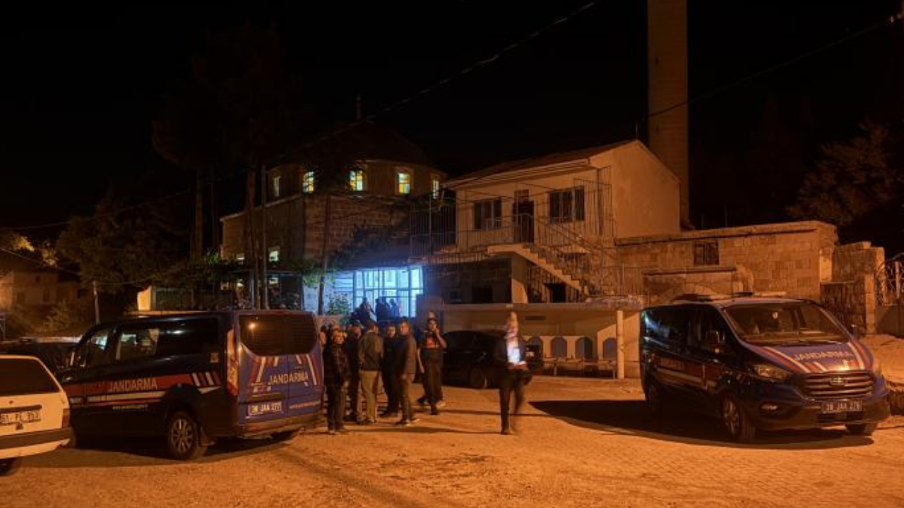 Kayseri'de bıçaklı saldırı: 2 kişi öldü