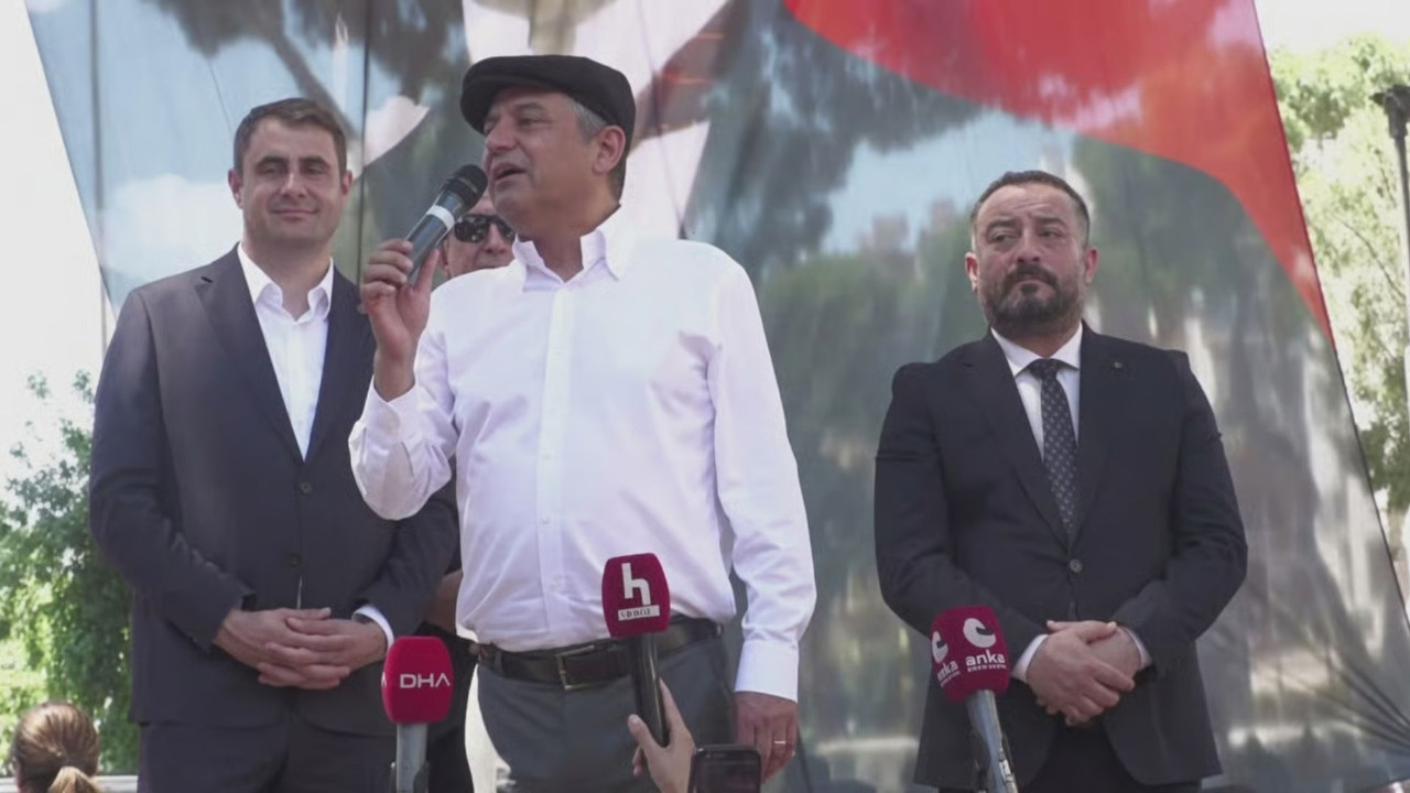 Özel’den CHP’yi bölme sinyali: ‘Yeni bir yürüyüşün içindeyiz’