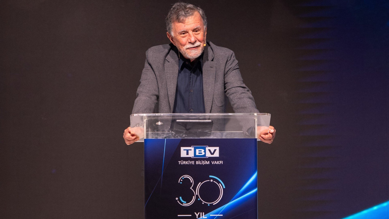 ‘Yapay zekanın kurallarını başkası yazarsa tam egemenlikten söz edilemez’