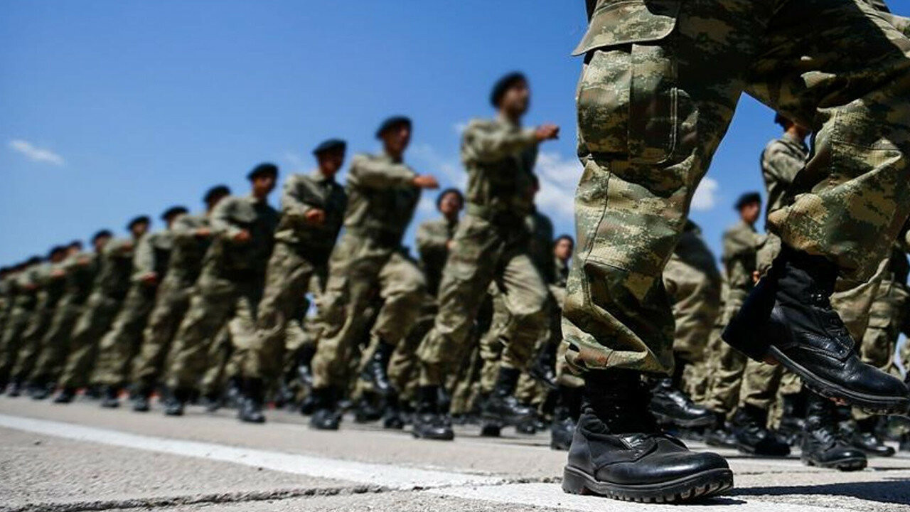 https://img.aydinlik.com.tr/rcman/Cw1280h720q95gc/storage/files/images/2026/07/18/askerlik-yerleri-ne-zaman-belli-olur-agustos-celbi-askerlik-yerleri-nasil-sorgulanir-0efu.jpg