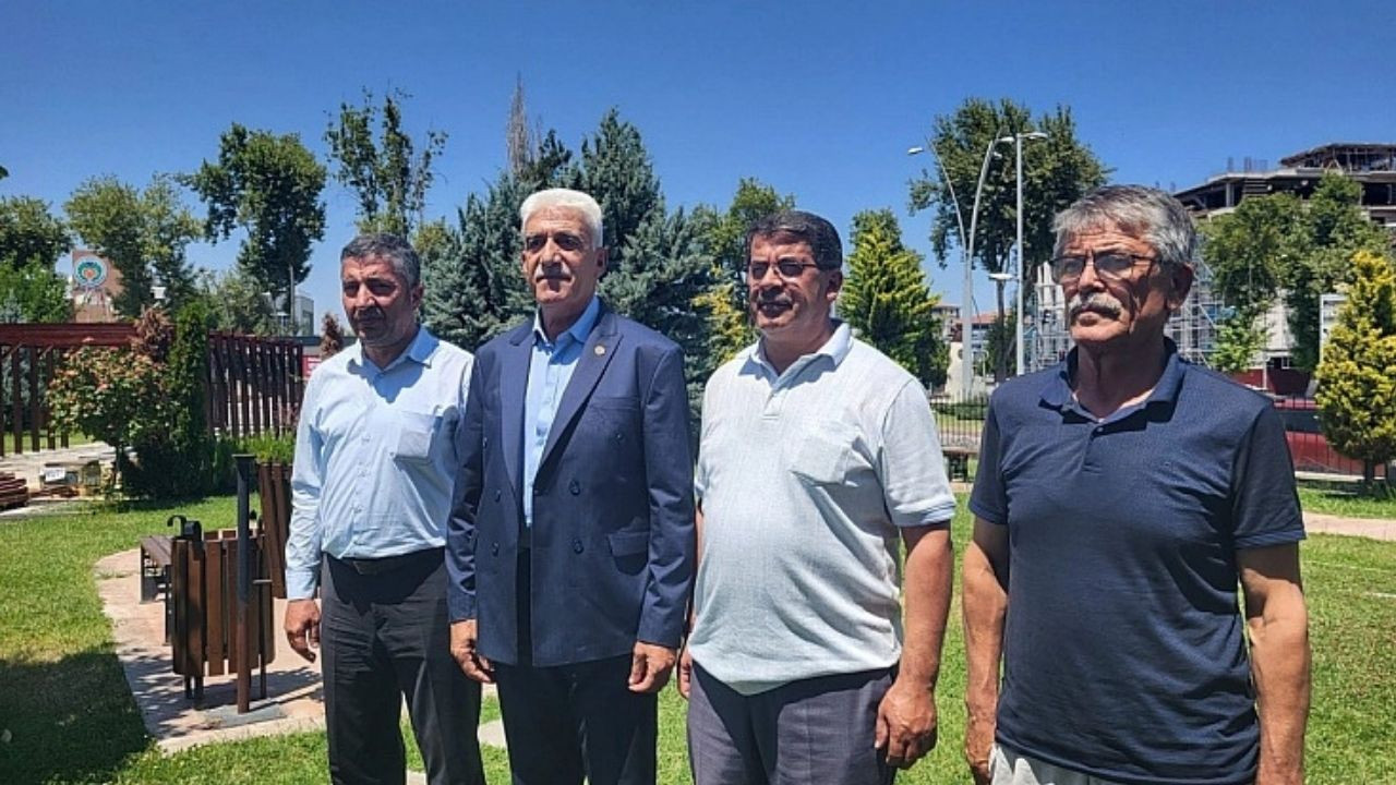 ‘Kayısı üreticisi beş ihracatçıdan büyüktür’