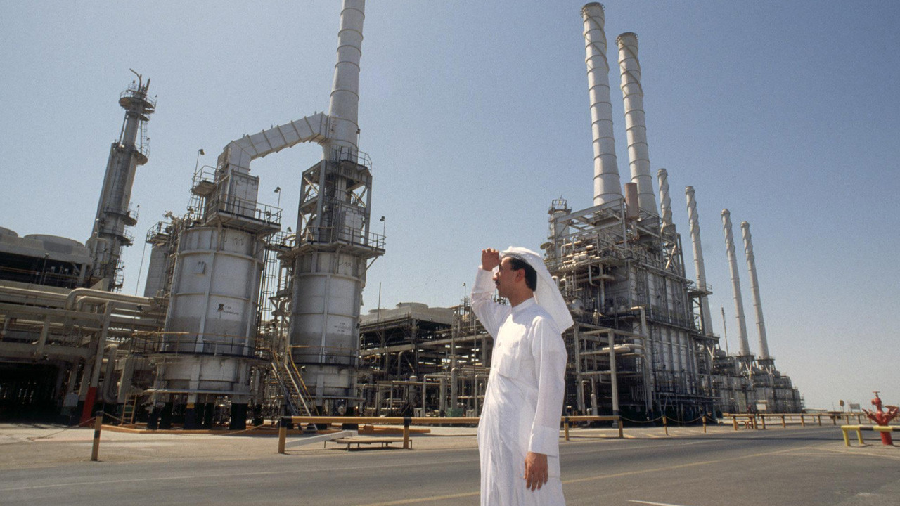 Yemen'e saldırıların faturası ağırlaşıyor! Suudi Arabistan'ın petrol tesisleri hedef oldu