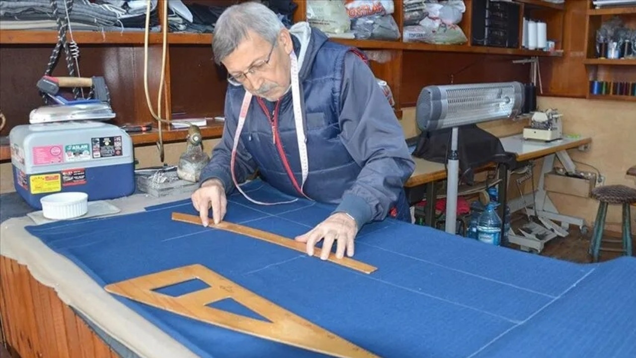 Terzilerde yaz yoğunluğu: Vatandaş yeni almak yerine tamiri tercih ediyor