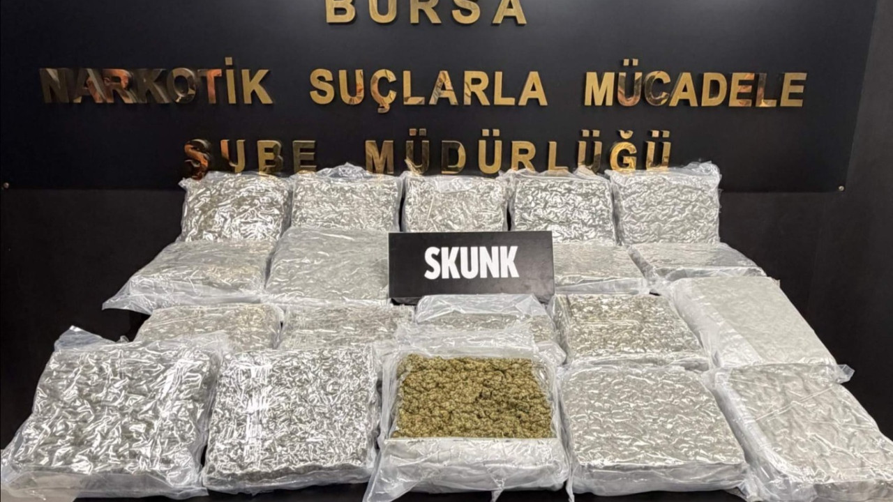 Bursa'da evinde ve aracında 45 kilo esrarla yakalandı!