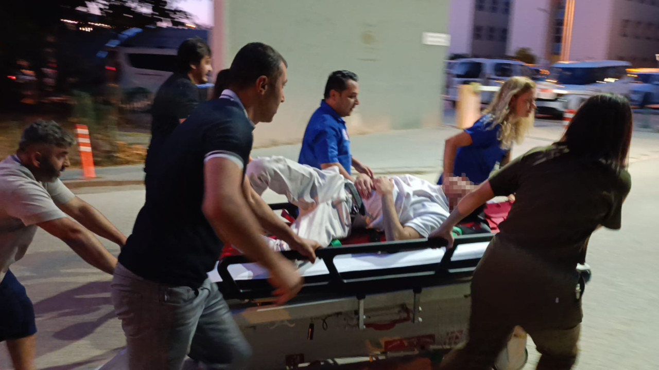 Doktorun mücadelesi takdir topladı! Hastaya müdahale etmek için duvardan atladı