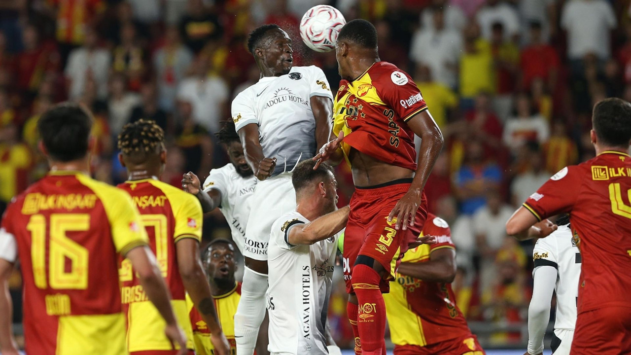 Göztepe’de kötü başlangıç taraftarı endişelendirdi