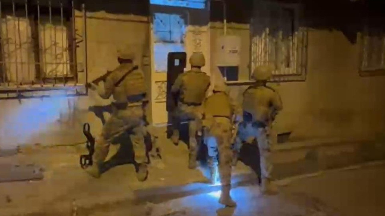 İzmir'de taraftar gruplarına operasyonda 51 kişi t…