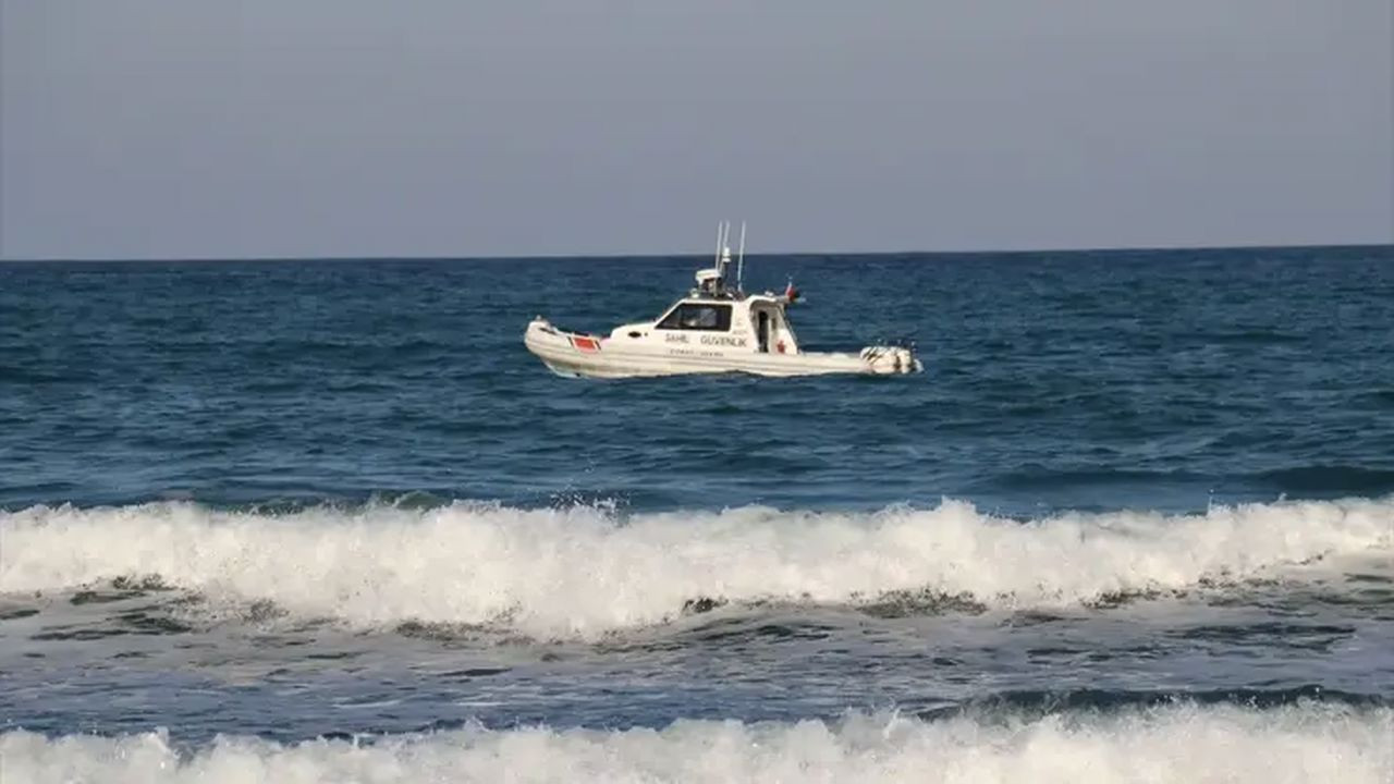 Kırklareli'nde denizde kaybolan kişi aranıyor