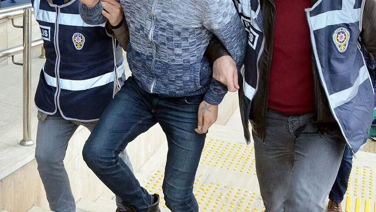 Nazilli’de Cumhurbaşkanına hakaret iddiasıyla 1 kişi gözaltına alındı