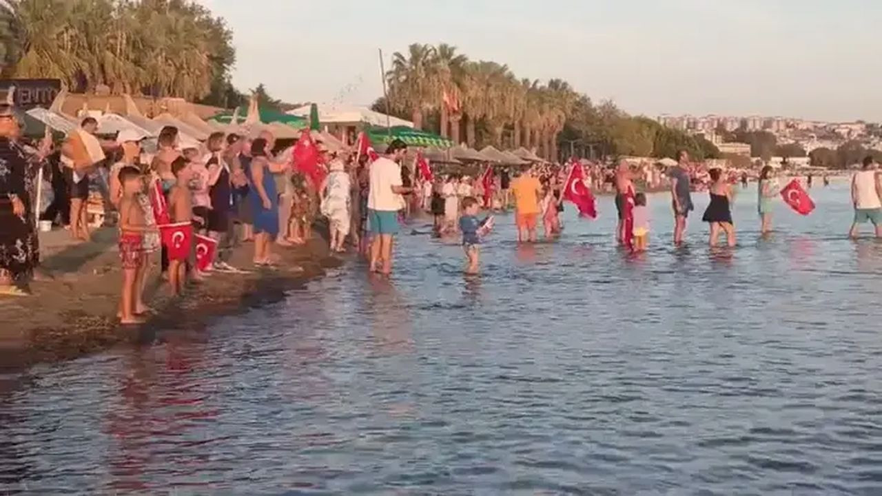 Erdek'te 30 Ağustos coşkusu yaşandı