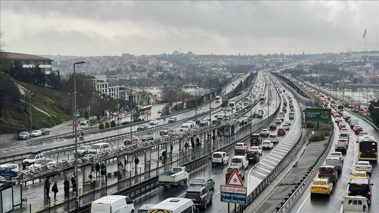 İstanbul’da bu yollar trafiğe kapatıldı!