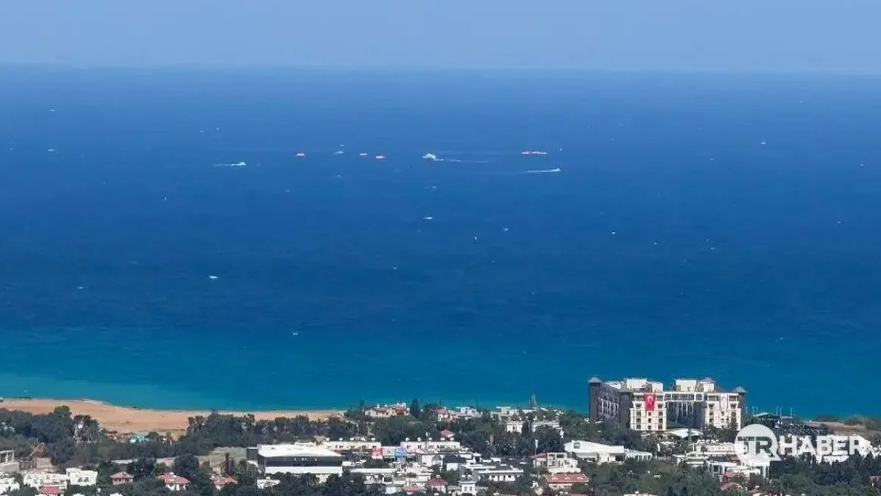 KKTC'nin Girne açıklarında 279 kişiyi taşıyan yolcu gemisi battı