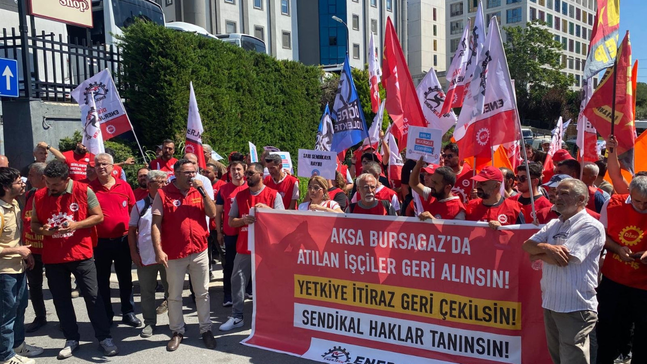 Bursagaz işçileri yeniden Aksa önünde: Oyalama taktiklerine boyun eğmeyeceğiz