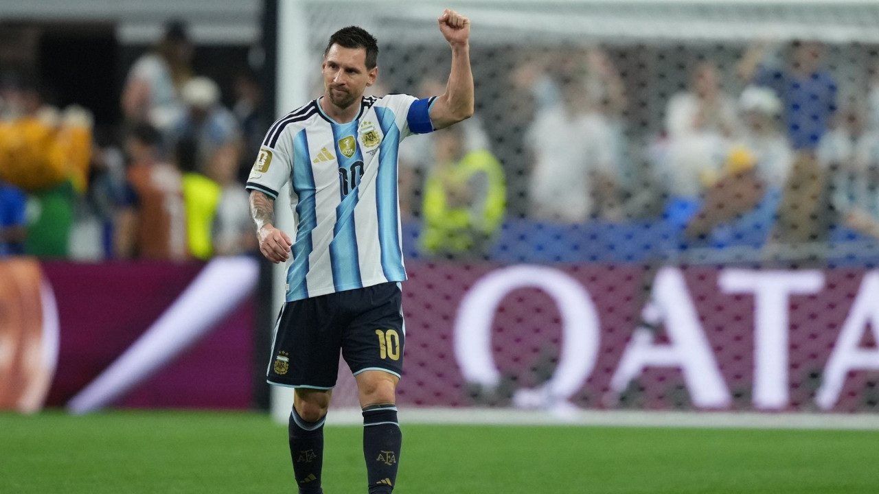 Arjantin’de futbol Messi için duracak! Saygı duruşu kararı alındı