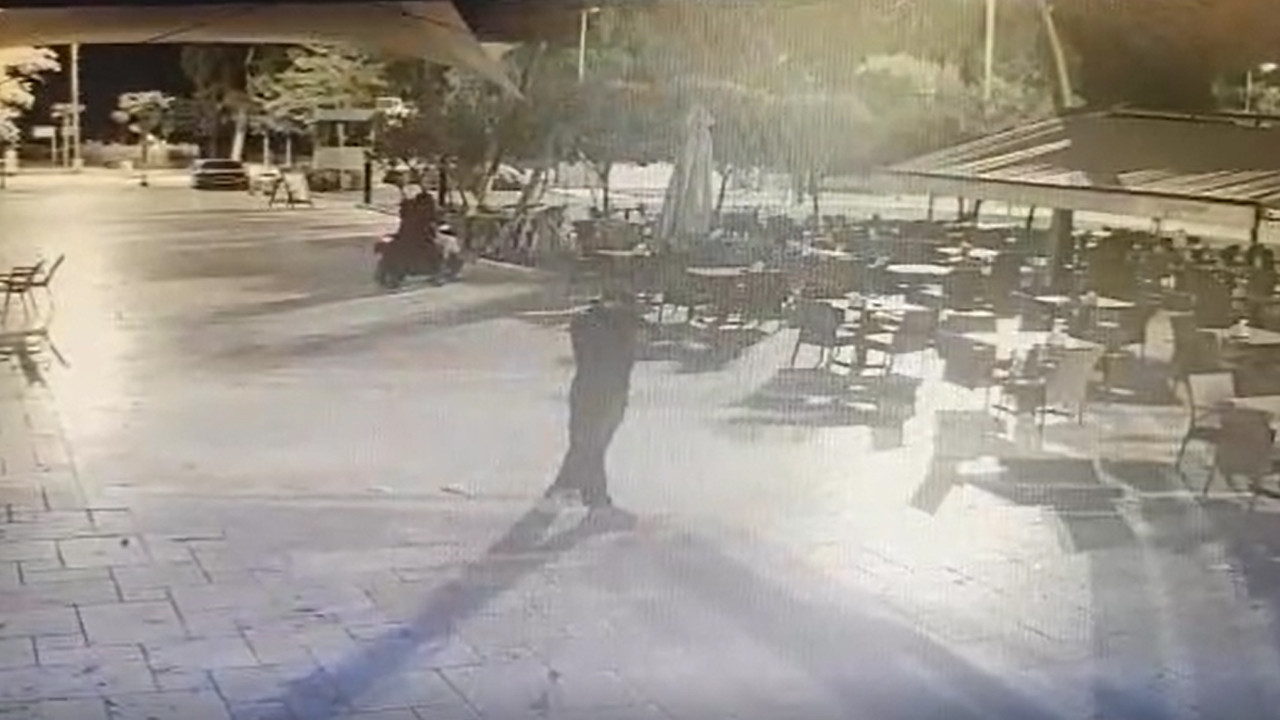 Önce başkanın makam aracı, sonra belediyeye ait tesisler! Çiğli'de ikinci eylem