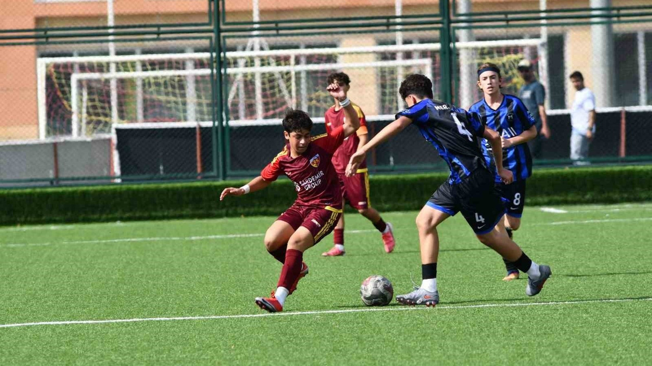 Kayserispor U15, Mersin Terspor'u 6-1 yenerek sezonun ilk galibiyetini aldı