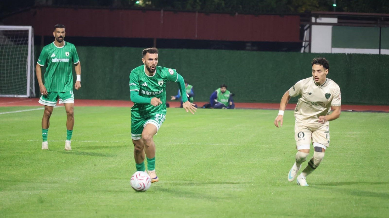 Bursaspor, Muğlaspor deplasmanında 3-0 kazandı