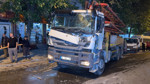 Avcılar'da çarpışan beton araçlarından biri yokuşta kayarak 7 araca çarptı