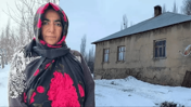 Hakkari'de 50 yaşındaki kadın mezrada tek başına yaşıyor