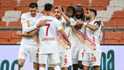 Kayserispor, deplasmanda Adana Demirspor'u mağlup etti! Sarı-kırmızılılardan 2-0'lık galibiyet