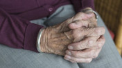Alzheimer riskiniz olabilir: Babadan kötü miras