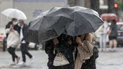 Meteoroloji uyardı: Sıcaklıklar düşüyor, 21 ilde kırkikindi yağmurları başlıyor!