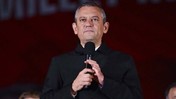 Özgür Özelden saldırıyla ilgili dikkat çeken açıklama! Saldırıda şüphelendiği ismi açıkladı!