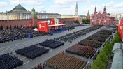 Moskova'da Zafer Günü: Putin’den tarihi mesajlar, Kızıl Meydan’da görkemli yürüyüş