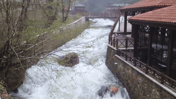 Trabzon'da dereye düşen küçük çocuk kayboldu