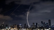 CANLI AKTARIM: İran, İsrail'e füzeleri peş peşe ateşledi: Tel Aviv'de sirenler çalıyor!