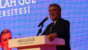 Abdullah Gül yine bildiğimiz gibi! İngiltere ve ABD'yi övdü, Türk basınını eleştirdi
