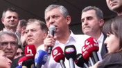 Özgür Özel, CHP Genel Merkezi’ni terk etti