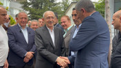 CHP lideri Kılıçdaroğlu ziyaretine gelen partililerle bayramlaştı