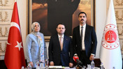 Bakan Gürlek, Muhsin Yazıcıoğlu’nun ailesini kabul etti