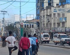 Somali’de meydana gelen patlamalarda en az 100 kişi öldü