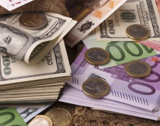 Euro ve Dolar ne kadar oldu? 13 Ekim Pazartesi döviz kuru