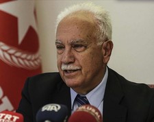 Doğu Perinçek Kitap Fuarında