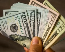 İsviçreli devden dolar açıklaması: Zorlanmaya başladı! 25 Kasım 2024 dolar ve Euro ne kadar?