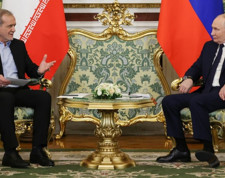 Rusya ile İran arasında kapsamlı stratejik işbirliği anlaşması imzalandı... Pezeşkiyan Kremlin'de