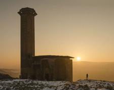 SOSYAL MEDYADA YENİ TARTIŞMA! Türklerin Anadolu'da yaptırdığı ilk camii hangisi?