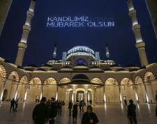 Mevlid Kandili ne zaman? 2025 Rebiülevvel ayı ne zaman başlıyor?