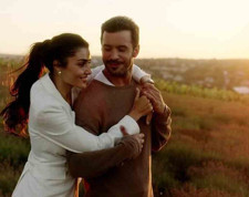 Barış Arduç ve Hande Erçel'in yeni dizisi Aşk ve Gözyaşı gün sayıyor! Dizinin yayın tarihi belli oldu