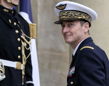 Fransız Genelkurmay Başkanı yine 'savaş' dedi: 'Ey Fransa! Çocuklarını feda etmeye hazır ol!'