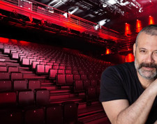 İzmir Şehir Tiyatrosu’nda neler oluyor? ‘Ünlü oyuncu ihalesi’ tepkilere neden oldu