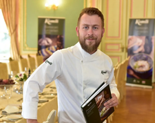 MasterChef konuğu Ömür Akkor kimdir? Ömür Akkor aslen nereli?