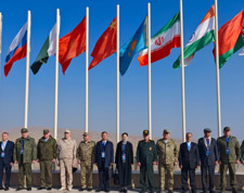 ŞİÖ’den askeri gövde gösterisi