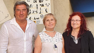 Hale Gür Aydınlık'a konuştu 1: Lise öğretmenim elimden tuttu, radyoya götürdü